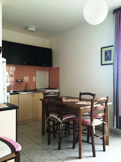 Ferienwohnung Apartman Supetarska Draga Exterior foto